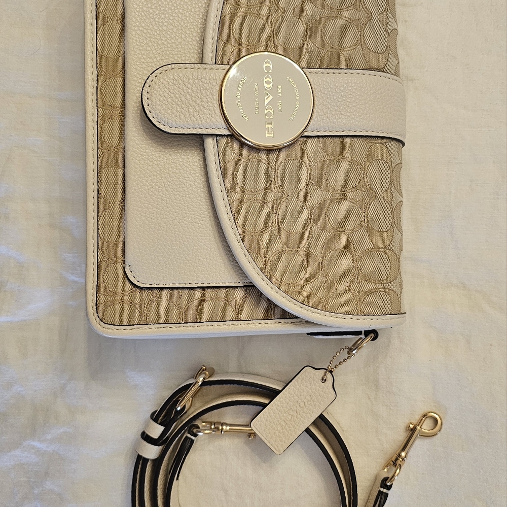 SOLD! Coach Dempsey crossbody bag sign jacquard canvas and chalk white leather - Picture 5 of 12